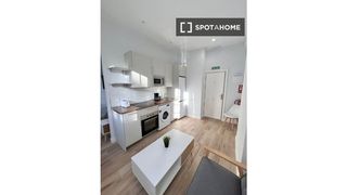 Affitto Appartamento in Pinar del Rey. Estudio en alquiler en pinar del rey, madrid