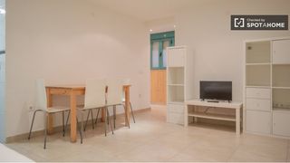 Miete Etagenwohnung in Embajadores-Lavapiés. Apartamento de 1 dormitorio en alquiler en embajadores, madrid