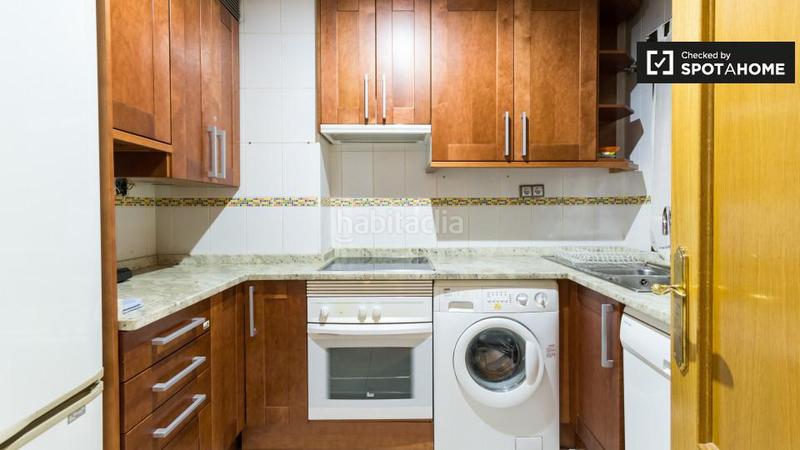 Foto 6545b430-3f43-45ed-8a5e-7519cd3d2682. Alquiler piso apartamento de 2 dormitorios en alquiler en Palos de Moguer, en Madrid
