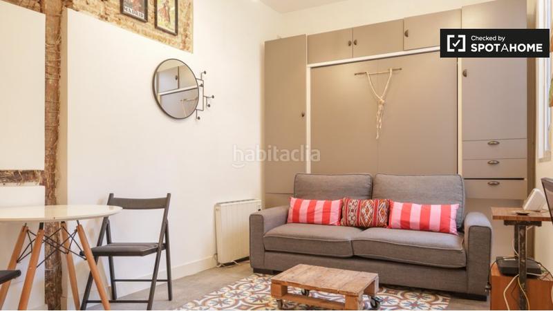Foto a4b5007c-ca38-4a72-b855-8b1161892bba. Alquiler piso estudio en alquiler en cortes, en Cortes-Huertas Madrid