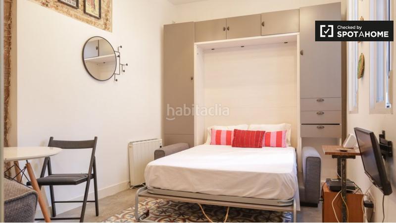 Foto b31d28e9-3027-4838-a728-47106c9e528f. Alquiler piso estudio en alquiler en cortes, en Cortes-Huertas Madrid