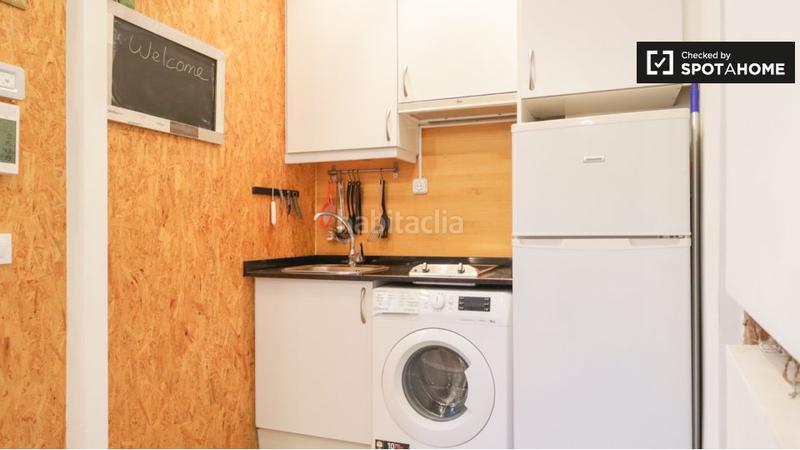 Foto bbfde671-642b-402e-862f-dd0f8ee61e2f. Alquiler piso estudio en alquiler en cortes, en Cortes-Huertas Madrid