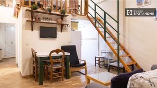 Rent Flat in Embajadores-Lavapiés. Apartamento de 2 dormitorios en alquiler en embajadores, madrid