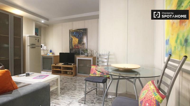 Foto 98434f2e-5af8-4db7-89bc-d962a18ce344. Alquiler piso moderno apartamento de 1 dormitorio en alquiler en centro, en Madrid