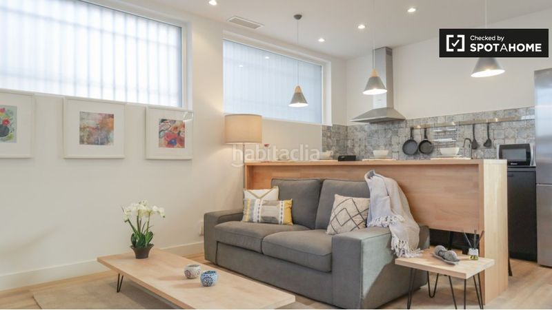 Foto b8fef81e-3aa1-4275-bb4f-c1fc93fc0a85. Rent flat with heating in La Espinilla-Parque Blanco Coslada