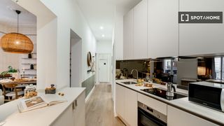 Rent Flat in Palacio. Piso de 3 habitaciones en alquiler en palacio, madrid