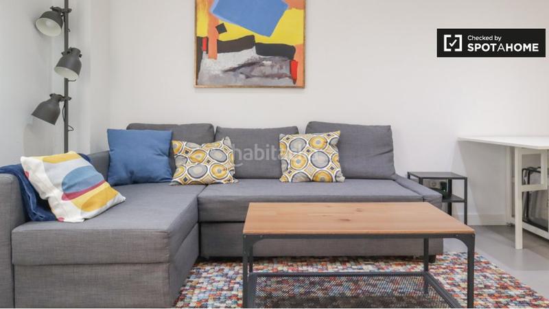 Foto c7c81cb1-f8cd-4be0-8c7f-a14a9a2277a5. Alquiler piso estudio en alquiler en ciudad lineal, en Madrid