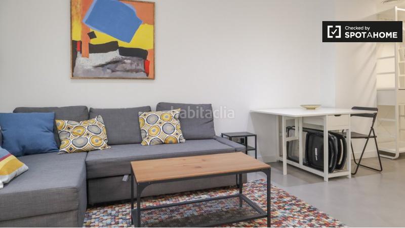 Foto e3212f43-8f52-4a16-bf21-1dbcd8023c99. Rent flat with heating in San Juan Bautista Madrid