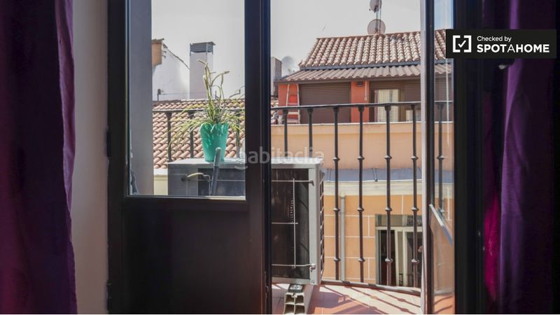 Foto 7fae6902-f5f9-4f60-a0f9-6029d71dd4de. Rent flat with heating in Embajadores-Lavapiés Madrid
