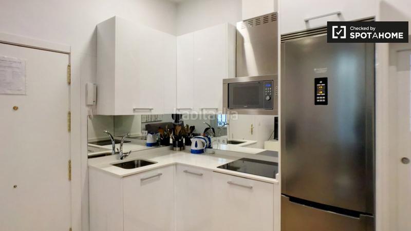 Foto 745463fb-a1f6-4558-b141-b0ad870756e6. Alquiler piso apartamento de 1 dormitorio en alquiler en Sol, en Madrid