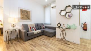 Miete Etagenwohnung in Sol. Apartamento de 2 dormitorios en alquiler en sol, madrid