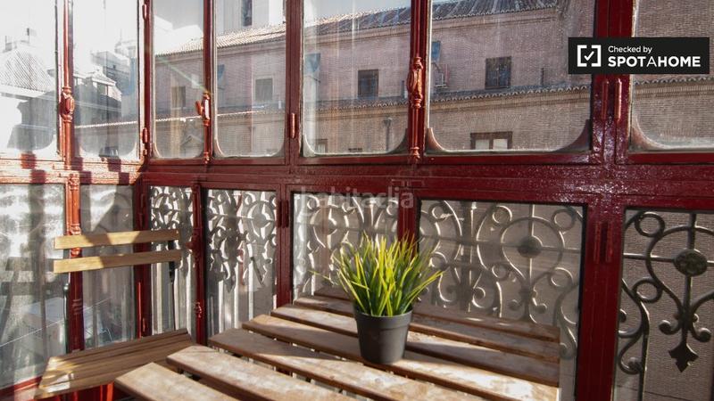 Foto b22db516-ab0f-49cb-9b4c-6212a4b9aead. Alquiler piso apartamento de 2 dormitorios en alquiler en Sol, en Madrid