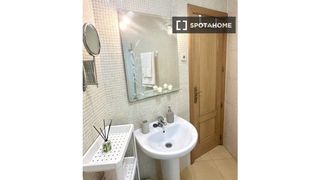 Miete Etagenwohnung in Embajadores-Lavapiés. Apartamento de 2 dormitorios en alquiler en embajadores, madrid
