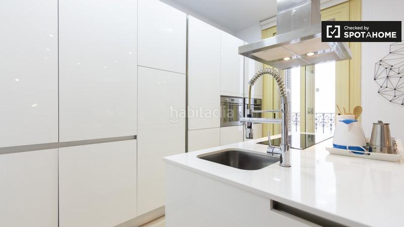 Foto 9aed33ff-1276-4cd0-9f5e-9777e3bca878. Alquiler piso apartamento de 2 dormitorios en alquiler en Sol, en Madrid
