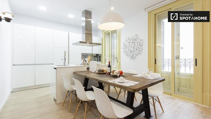 Foto ee10b019-c934-4247-81b0-3bff30d7e7e5. Alquiler piso apartamento de 2 dormitorios en alquiler en Sol, en Madrid