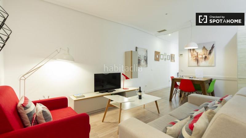 Foto 2b5eecd2-3e89-42eb-adfe-b902053f360c. Alquiler piso apartamento de 2 dormitorios en alquiler en Sol, en Madrid