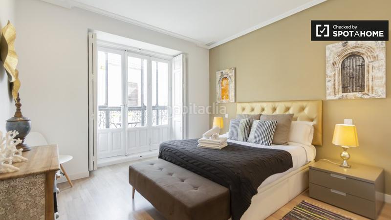Foto 9a33d246-14b0-40ea-ab5a-fb4b2a5bc959. Alquiler piso apartamento de 2 dormitorios en alquiler en Sol, en Madrid