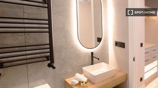 Rent Flat in Palacio. Apartamento de 2 dormitorios en alquiler en palacio, madrid