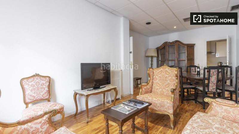 Foto 1784cd1a-f1b7-4cad-9b27-a0cf80b180cb. Alquiler piso apartamento de 3 dormitorios en alquiler en salamanca, en Madrid