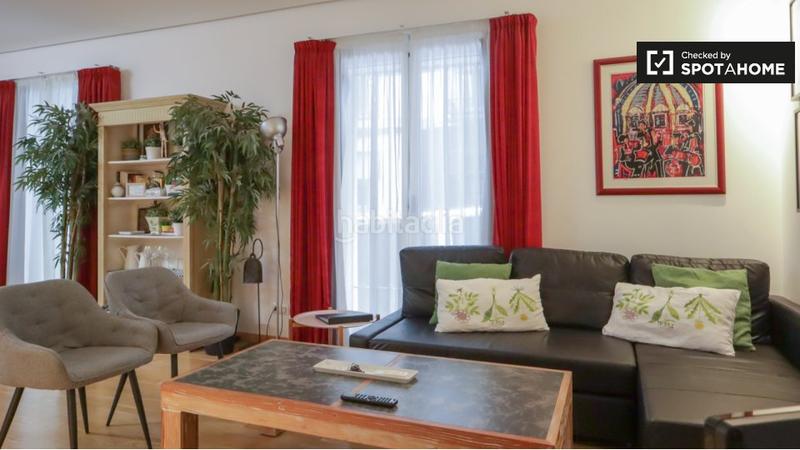 Foto d799b777-a270-4f3c-ab30-46ee75114dc0. Affitto appartamento con riscaldamento in Cortes-Huertas Madrid