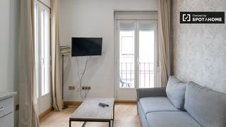 Location Appartement à Universidad-Malasaña. Apartamento de 3 dormitorios en alquiler en universidad, madrid