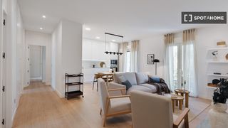 Miete Etagenwohnung in Ibiza. Piso de 3 habitaciones en alquiler en niño jesús, madrid.