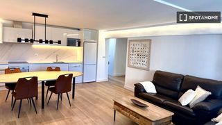 Affitto Appartamento in Castilla. Piso de 4 habitaciones en alquiler en castilla, madrid