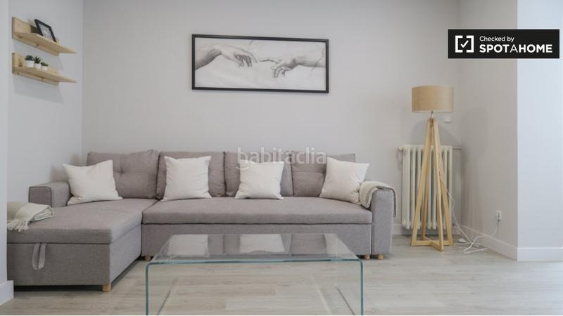 Foto 83a69621-40ee-4a46-8904-5dea9d6dbf66. Alquiler piso apartamento de 4 dormitorios en alquiler . en Madrid