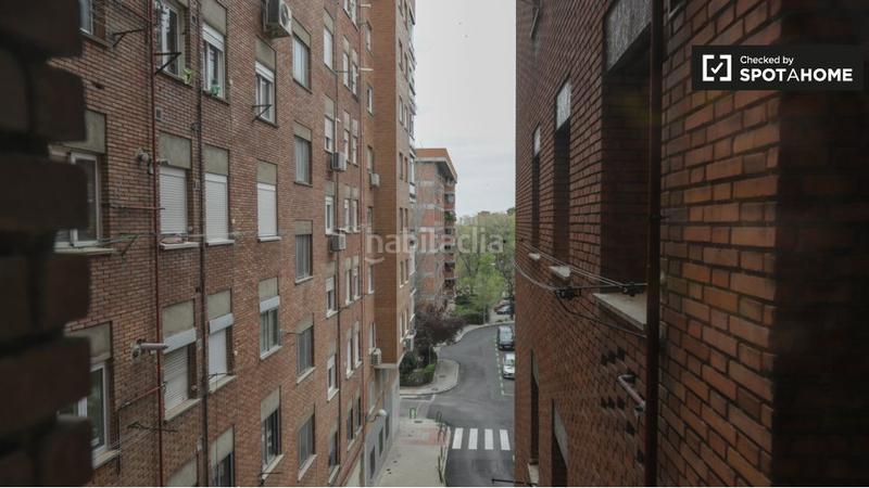 Foto f28f50e1-950b-4b0c-b163-71f3e6ab512a. Lloguer pis amb calefacció a Hispanoamérica-Bernabéu Madrid