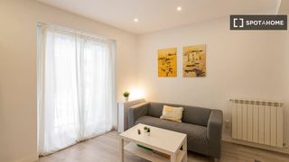 Rent Flat in Justicia-Chueca. Apartamento de 3 dormitorios en alquiler en universidad, madrid