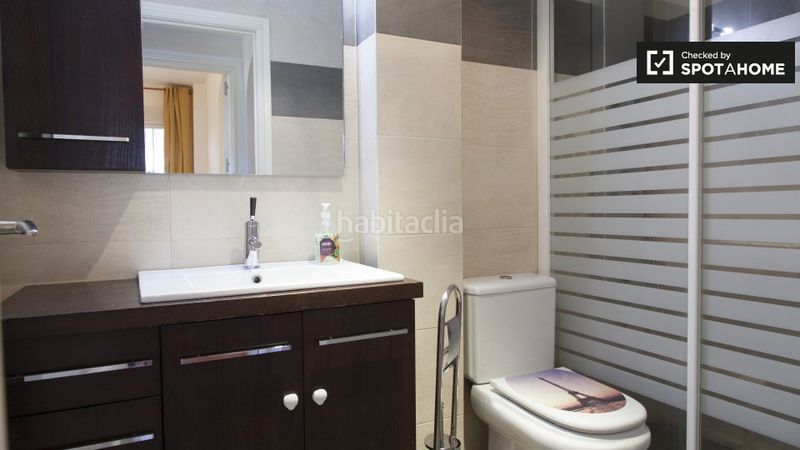 Foto 1a6c59d3-a81f-4ce5-8cb9-d4733f2be966. Alquiler piso fantástico apartamento de 2 dormitorios en alquiler en usera, . en Madrid