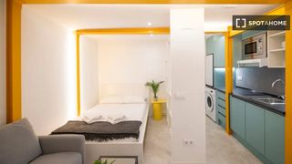 Flat in Embajadores-Lavapiés