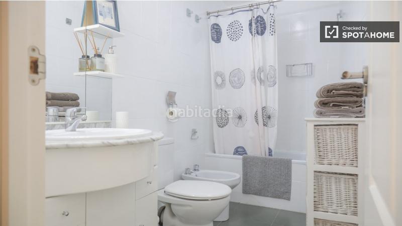 Foto 942da31b-2a30-493c-b398-6b89014f5539. Alquiler piso apartamento de 3 dormitorios en alquiler en malasaña, en Madrid