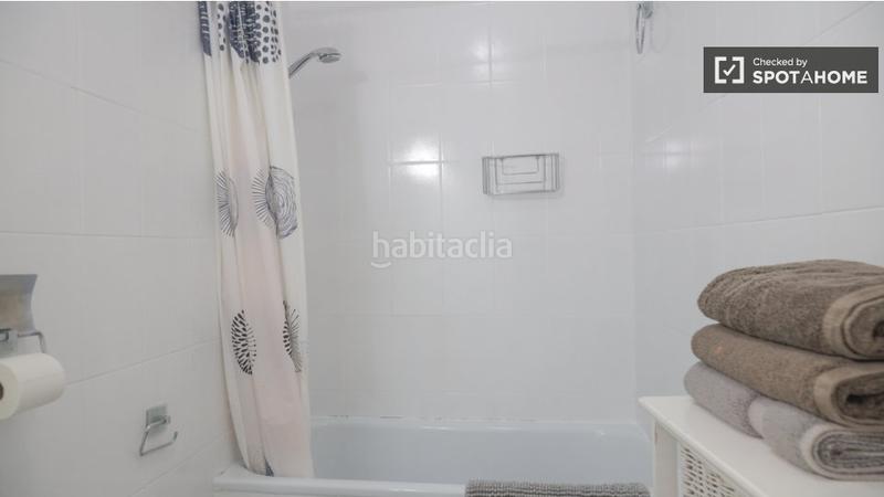 Foto accc5b59-3336-4470-9027-673eda9374fe. Alquiler piso apartamento de 3 dormitorios en alquiler en malasaña, en Madrid