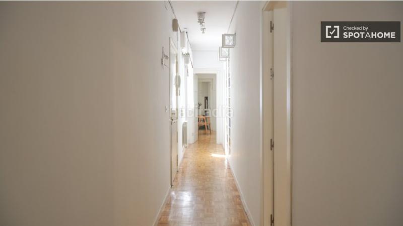 Foto cc69ccfd-d2bf-44ba-bc23-cae6a676bebf. Alquiler piso apartamento de 3 dormitorios en alquiler en malasaña, en Madrid