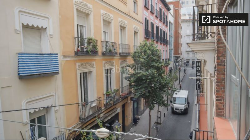 Foto 667a6437-cb9c-4bca-b353-267430ff39c6. Rent flat with heating in Universidad-Malasaña Madrid