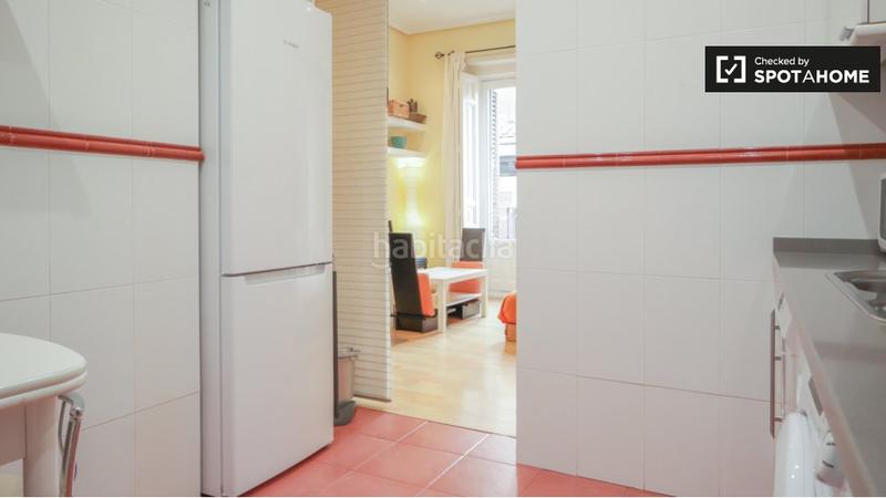 Foto b8c87eb1-9050-4a2c-8c6e-8cd569620603. Alquiler piso estudio en alquiler en Sol Madrid