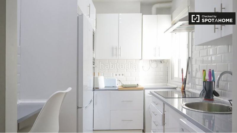 Foto 04e3b6bb-6b1a-4462-8004-cf217ee3534a. Rent flat with heating in Recoletos Madrid