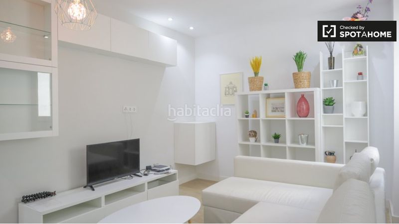 Foto 649e8772-c7a3-460b-88e7-5f2e9caad650. Rent flat with heating in Recoletos Madrid