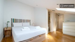 Affitto Appartamento in Pacífico. Piso de 2 habitaciones en alquiler en pacífico, madrid