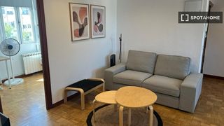Affitto Appartamento in Opañel. Apartamento de 4 dormitorios en alquiler en opañel, madrid