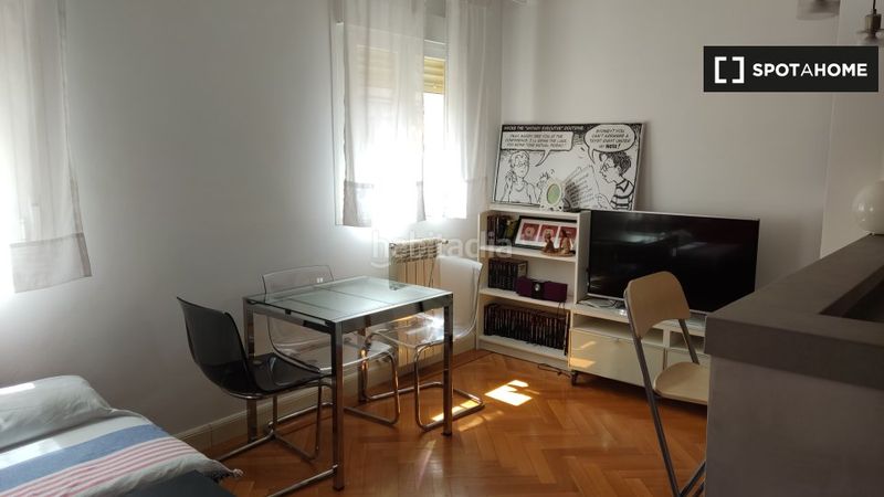 Foto 3db87b78-f032-4e41-bd0a-40b235ed8d10. Rent flat with heating in Pacífico Madrid