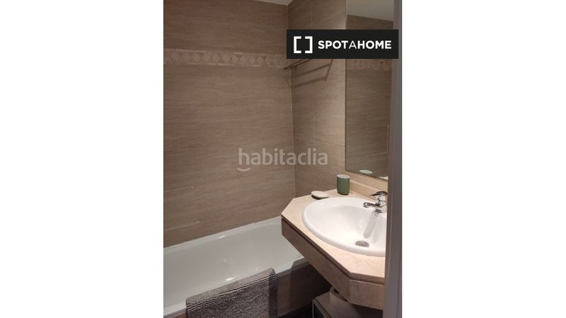 Foto b0b7123f-dbcd-40c5-a003-1ba3f9ee15fd. Rent flat with heating in Pacífico Madrid