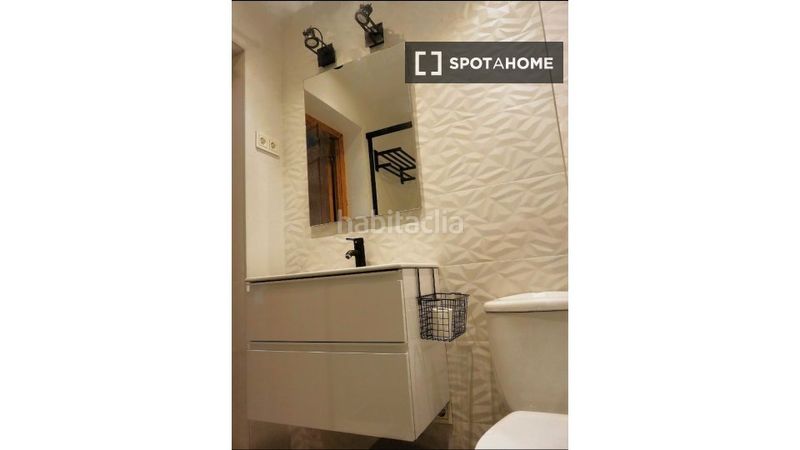 Foto 7adefb72-3d48-48ba-b426-644861d1bf99. Alquiler piso estudio en alquiler en Sol, en Sol Madrid