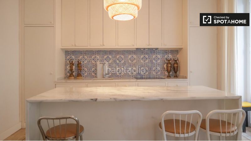 Foto 0156ef5b-34ad-4025-a4ef-2068e586d300. Rent flat with heating in Embajadores-Lavapiés Madrid