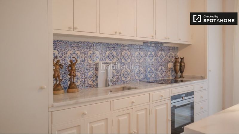 Foto 233a7560-b7e3-4728-ae1b-c4d4127bb189. Rent flat with heating in Embajadores-Lavapiés Madrid