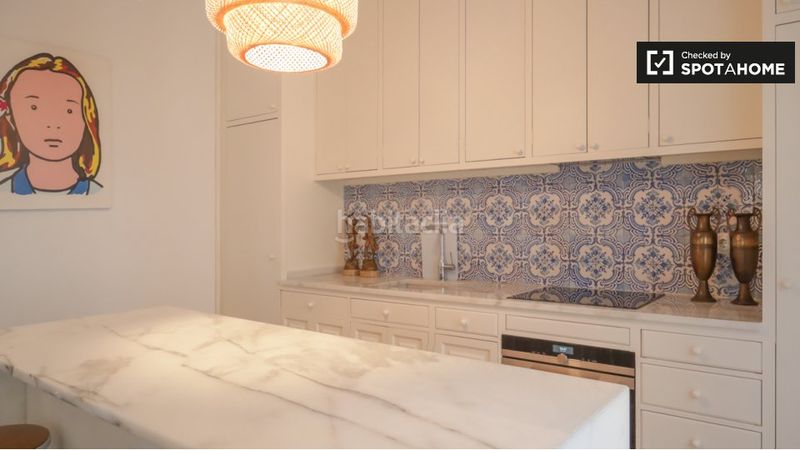 Foto 6276fecc-4ecb-40be-acb3-5c5e1cf53743. Rent flat with heating in Embajadores-Lavapiés Madrid