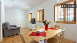 Rent Flat in Puerta del Ángel. Apartamento de 2 dormitorios en alquiler en puerta del ángel