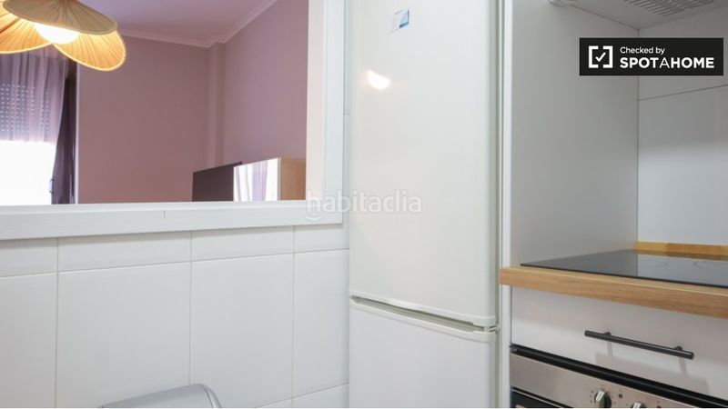 Foto 86192eca-0333-4e14-8bdd-32059b779baf. Rent flat with heating in Rejas Madrid
