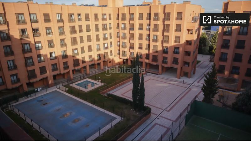 Foto 9d0bf83b-c08f-4c29-b624-60d27ee6c61b. Rent flat with heating in Rejas Madrid